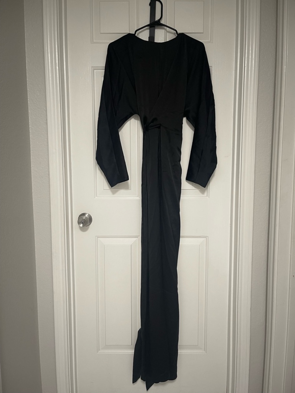 ASOS Curve Black Satin Long Sleeve Maxi Dress with Draped Sleeves and Belt - Picture 2 of 8
